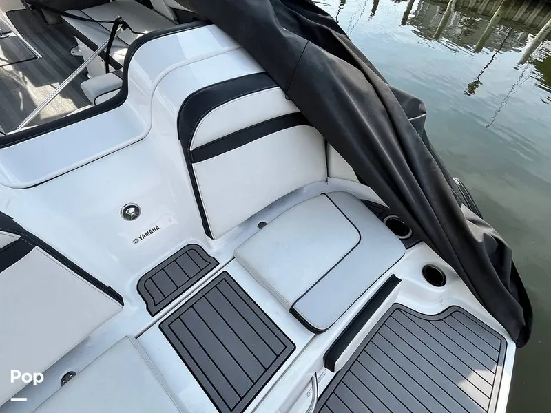 Slide: The Image of Yamaha 242 Limited S E-Series 2019 - 16577237
