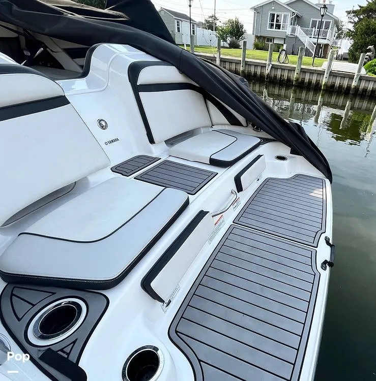 Slide: The Image of Yamaha 242 Limited S E-Series 2019 - 16577233