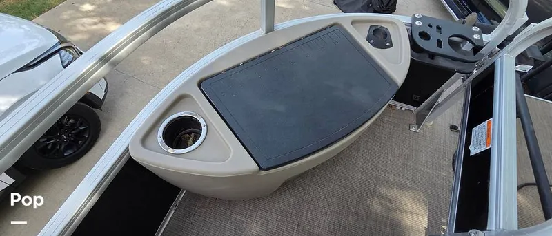 Slide: The Image of Sun Tracker Bass Buggy 16 XL 2022 - 16610331