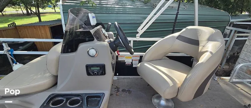 Slide: The Image of Sun Tracker Bass Buggy 16 XL 2022 - 16610312