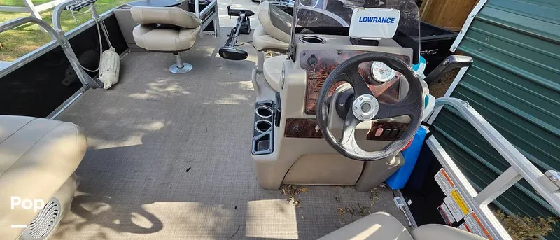 Slide: The Image of Sun Tracker Bass Buggy 16 XL 2022 - 16610327
