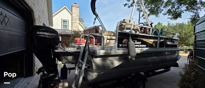 Slide: The Image of Sun Tracker Bass Buggy 16 XL 2022 - 16610294