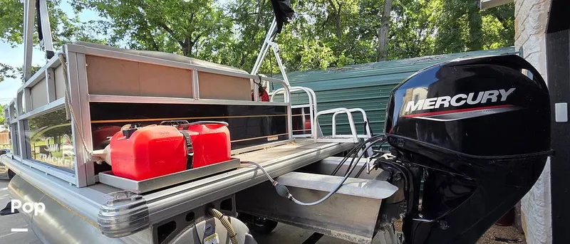Slide: The Image of Sun Tracker Bass Buggy 16 XL 2022 - 16610298