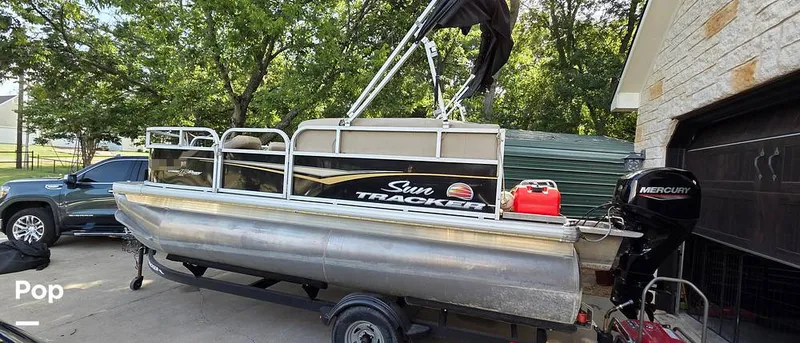 Slide: The Image of Sun Tracker Bass Buggy 16 XL 2022 - 16610303