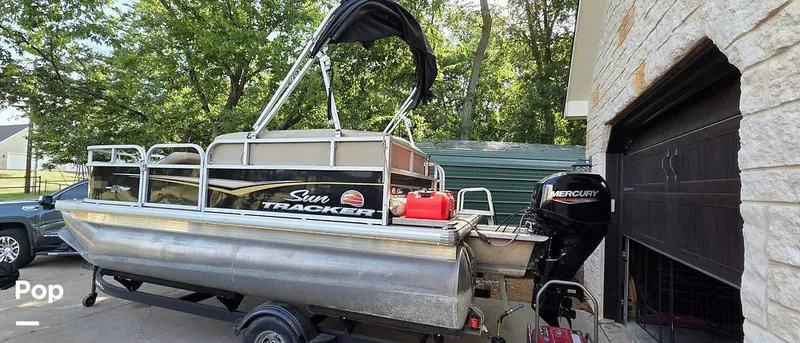 Slide: The Image of Sun Tracker Bass Buggy 16 XL 2022 - 16610301