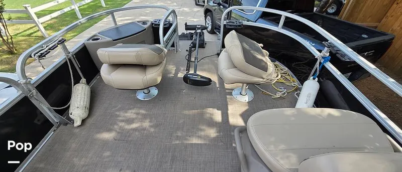 Slide: The Image of Sun Tracker Bass Buggy 16 XL 2022 - 16610329