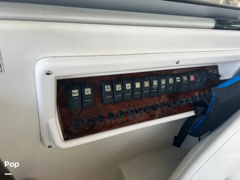 Slide: The Image of Regal 2860 Window Express 2007 - 16611065
