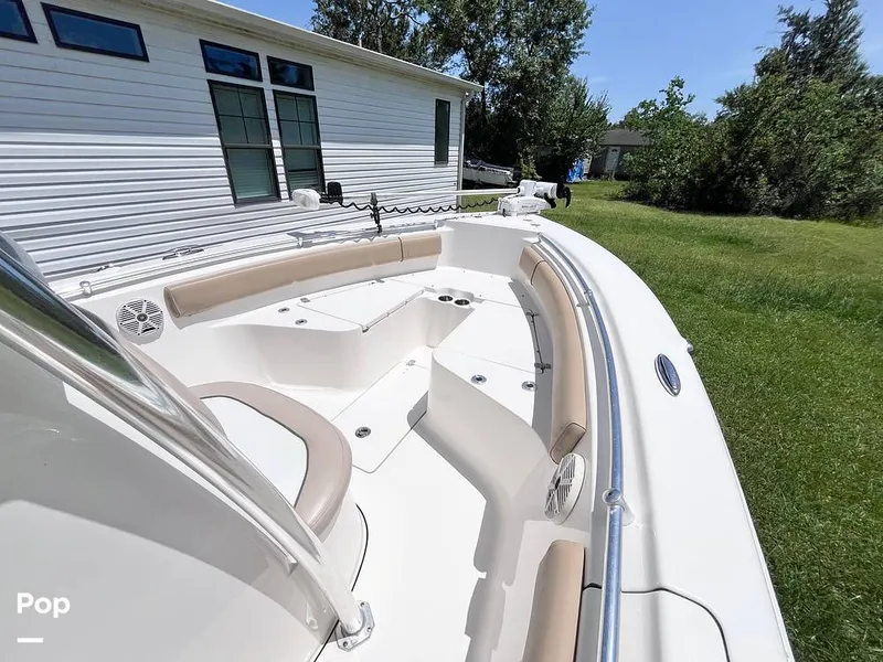 Slide: The Image of Bow Seating - 16592186