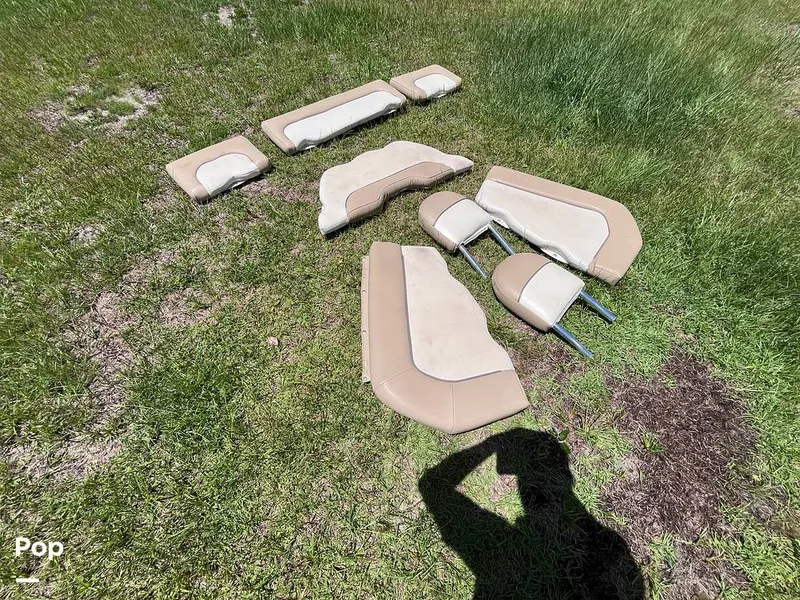 Slide: The Image of Seating Cushions - 16592203