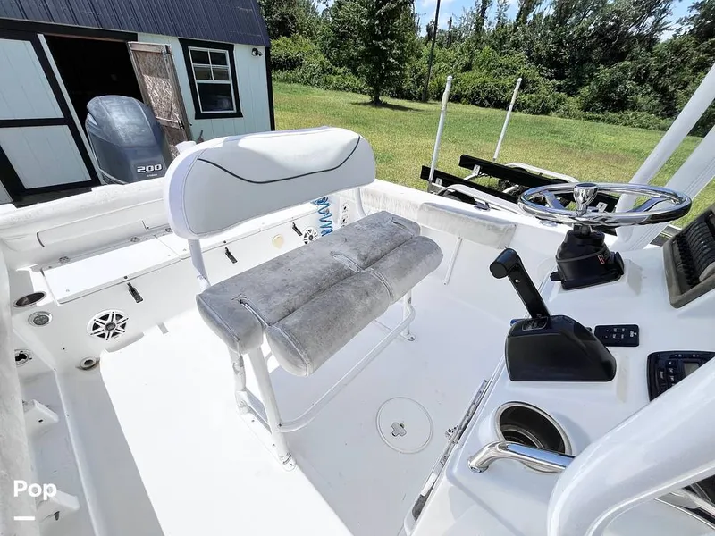 Slide: The Image of Captain's Chair - 16596921