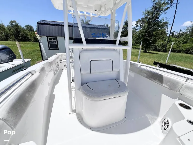 Slide: The Image of Forward Console Seat - 16596939