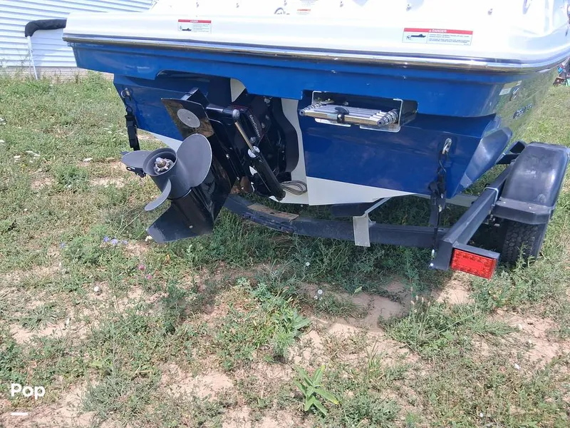 Slide: The Image of Bayliner VR4 2023 - 16601310