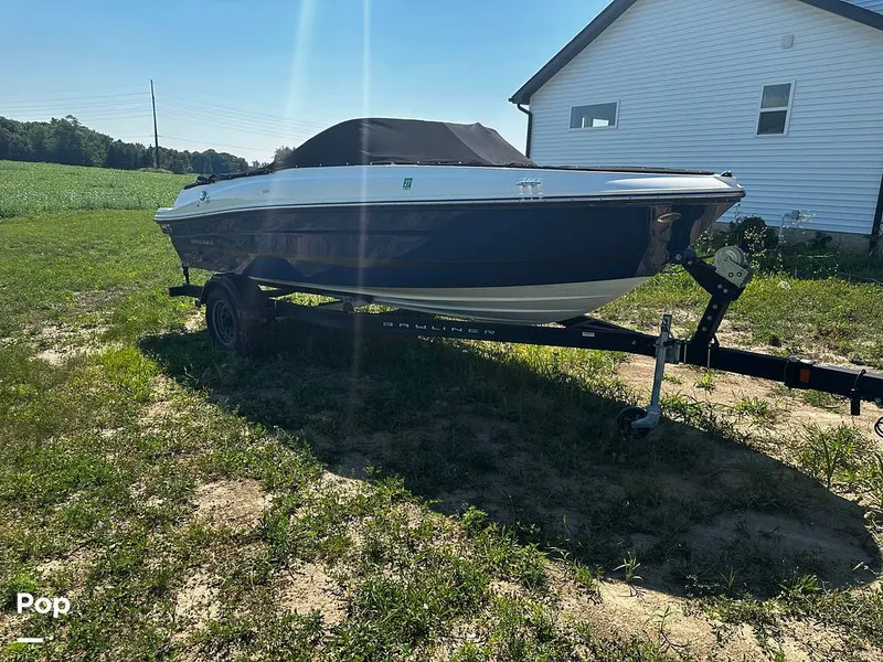 Slide: The Image of Bayliner VR4 2023 - 16574975