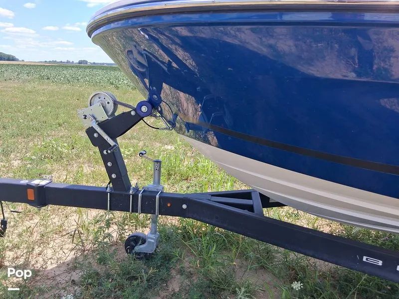 Slide: The Image of Bayliner VR4 2023 - 16601318
