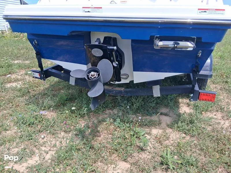 Slide: The Image of Bayliner VR4 2023 - 16601311