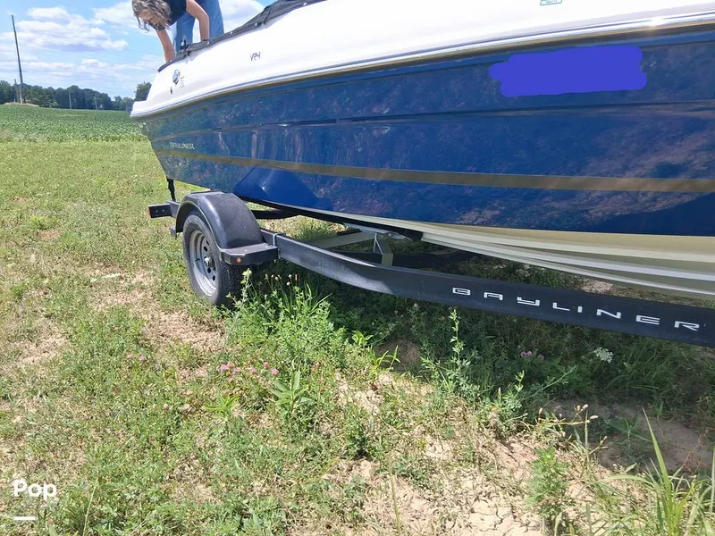 Slide: The Image of Bayliner VR4 2023 - 16601305