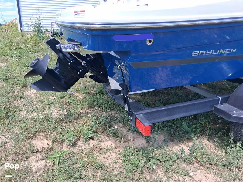 Slide: The Image of Bayliner VR4 2023 - 16601304