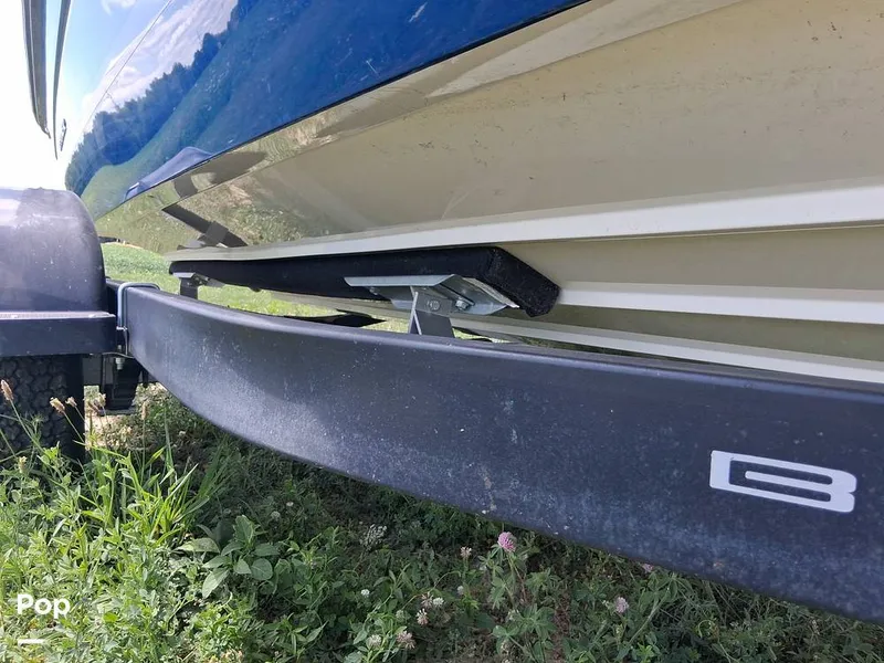 Slide: The Image of Bayliner VR4 2023 - 16601321