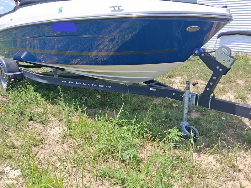 Slide: The Image of Bayliner VR4 2023 - 16601307