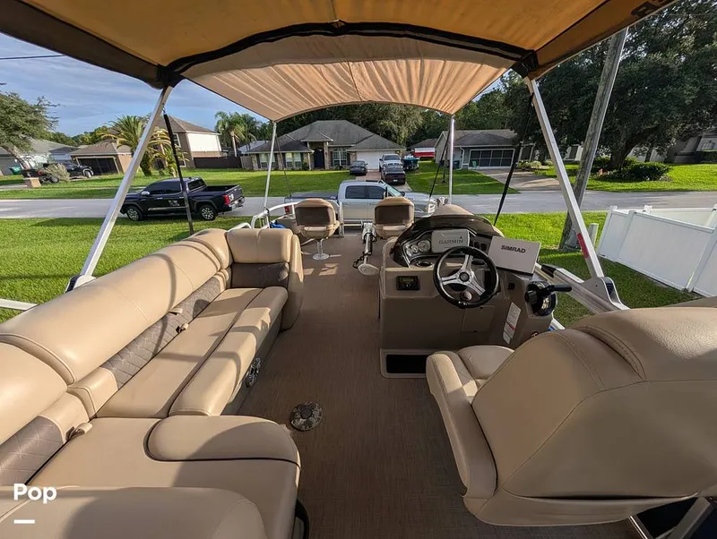 Slide: The Image of Tracker Sun Tracker Fishin Barge 20 DLX 2023 - 16641082