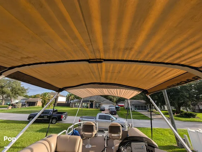 Slide: The Image of Tracker Sun Tracker Fishin Barge 20 DLX 2023 - 16641083