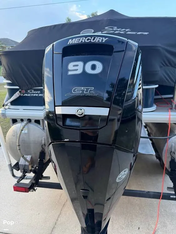 Slide: The Image of Tracker Sun Tracker Fishin Barge 20 DLX 2023 - 16601270