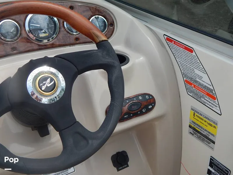 Slide: The Image of Sea Ray 240 Sundeck 2004 - 16573231