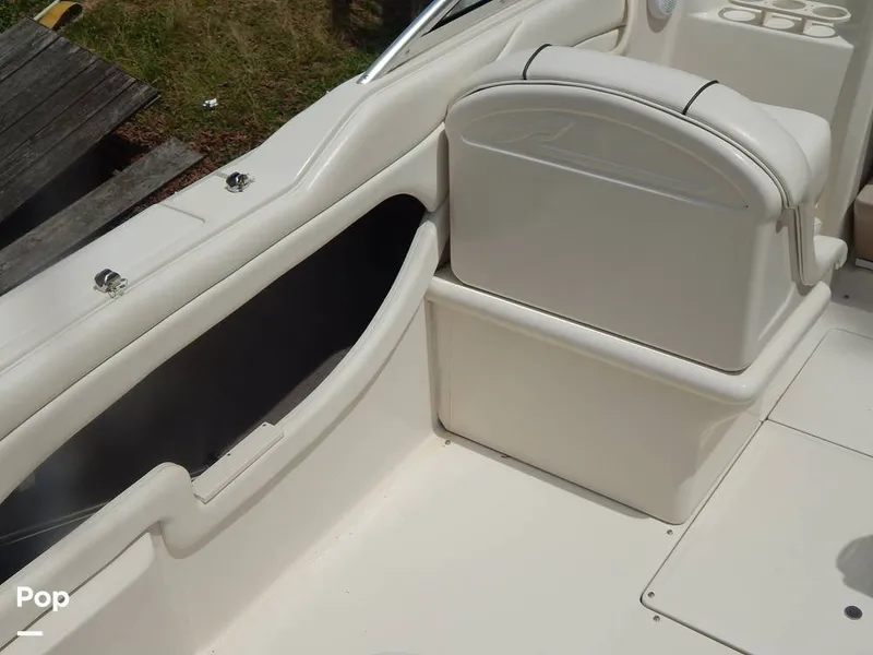 Slide: The Image of Sea Ray 240 Sundeck 2004 - 16573221