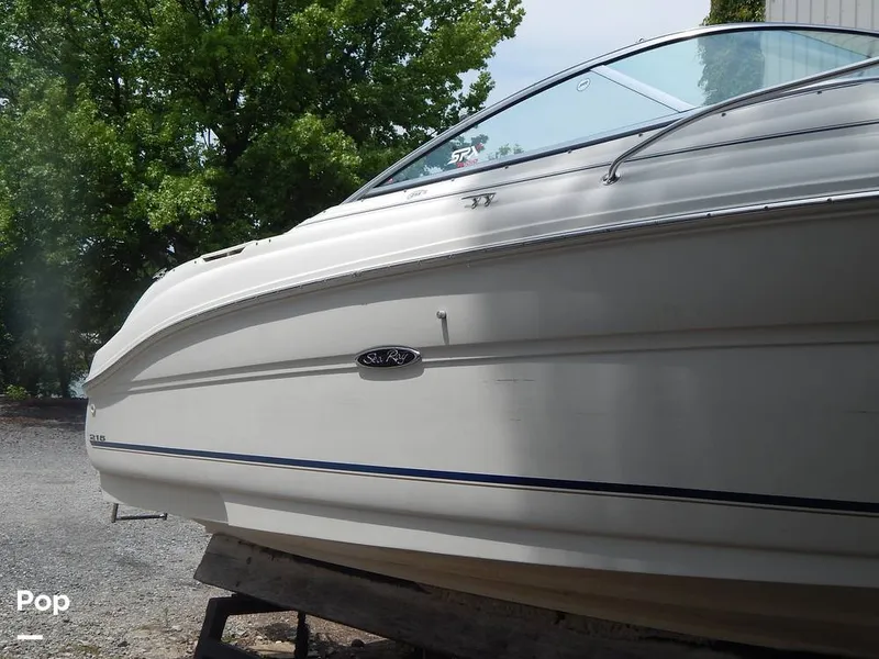 Slide: The Image of Sea Ray 240 Sundeck 2004 - 16573436