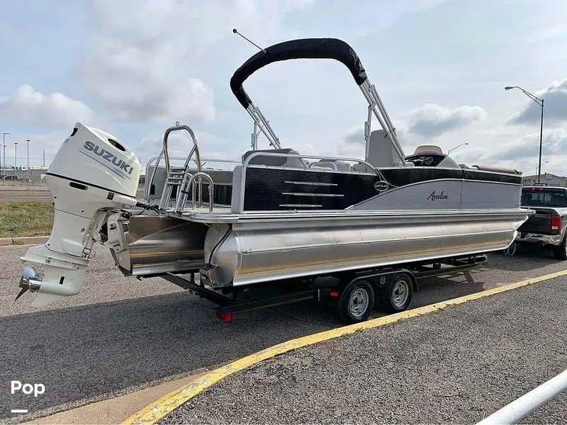 Slide: The Image of 2019 Avalon Catalina 2885 VRB - 16574781