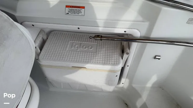 Slide: The Image of Built In Ice Chest - 16814261