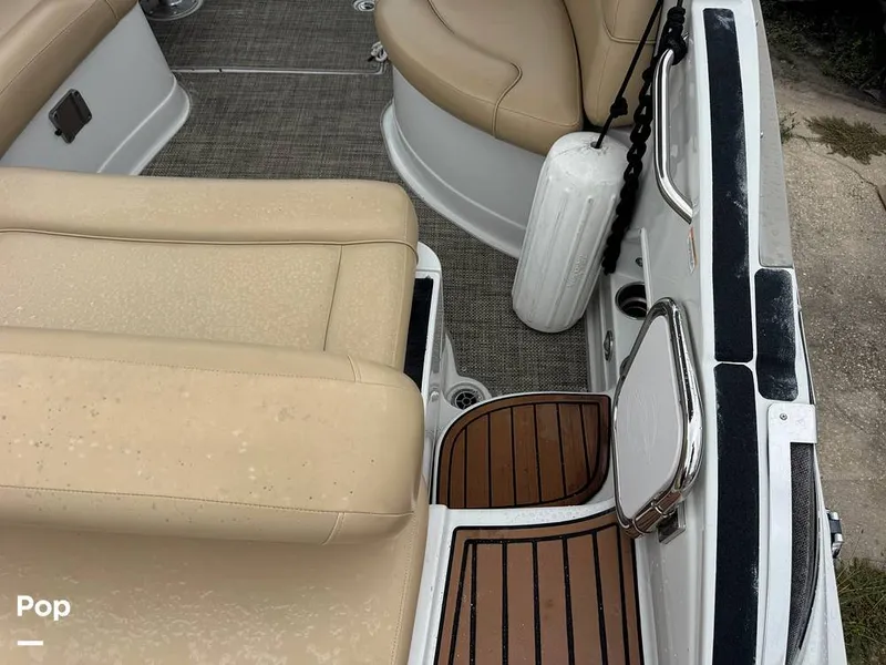 Slide: The Image of Crownline Boats E4FS 2016 - 16626707