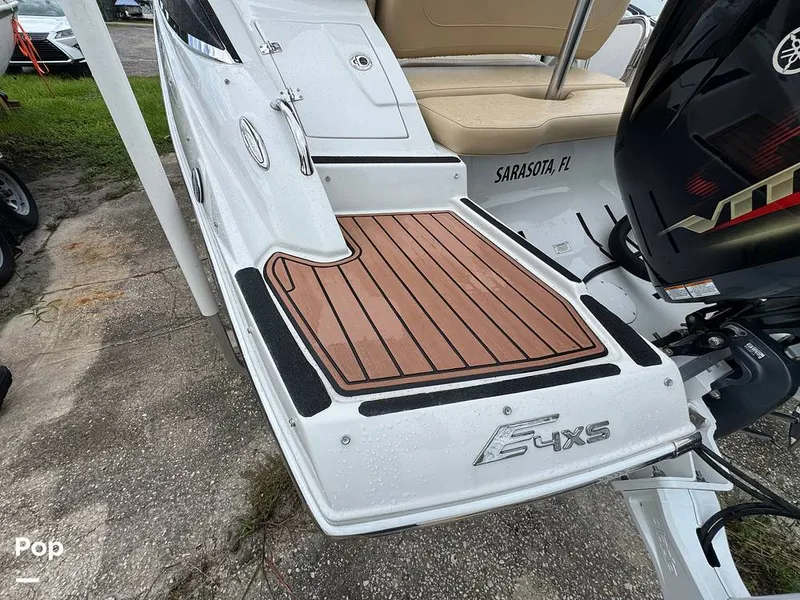 Slide: The Image of Crownline Boats E4FS 2016 - 16626699