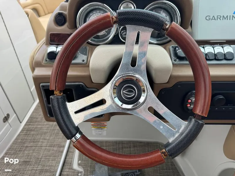 Slide: The Image of Crownline Boats E4FS 2016 - 16626768