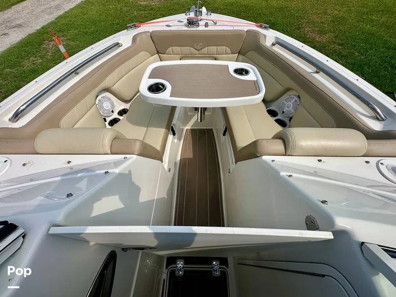 Slide: The Image of Windshield - Walk Through - 16601094