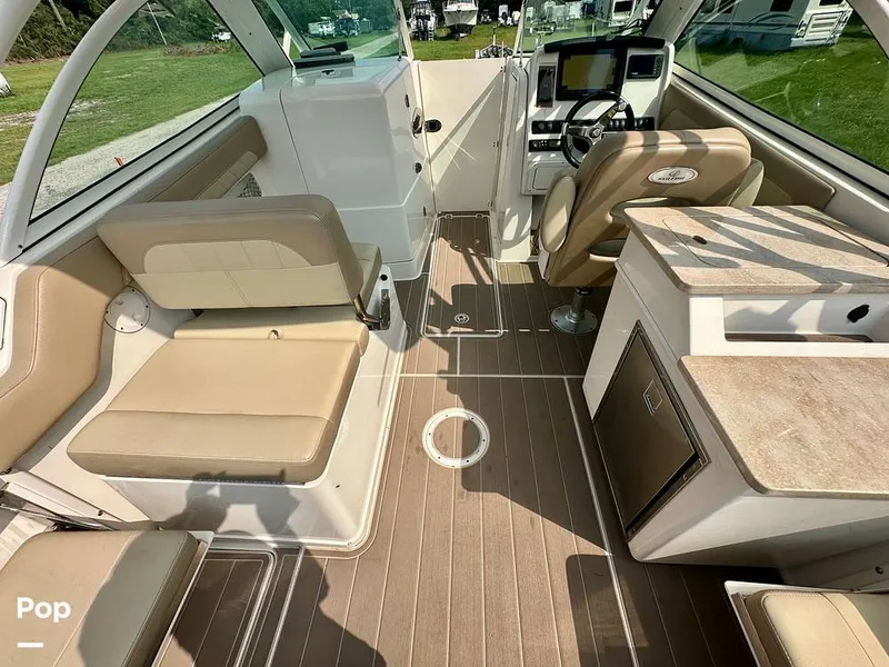 Slide: The Image of Sling Back Seat - 16601092