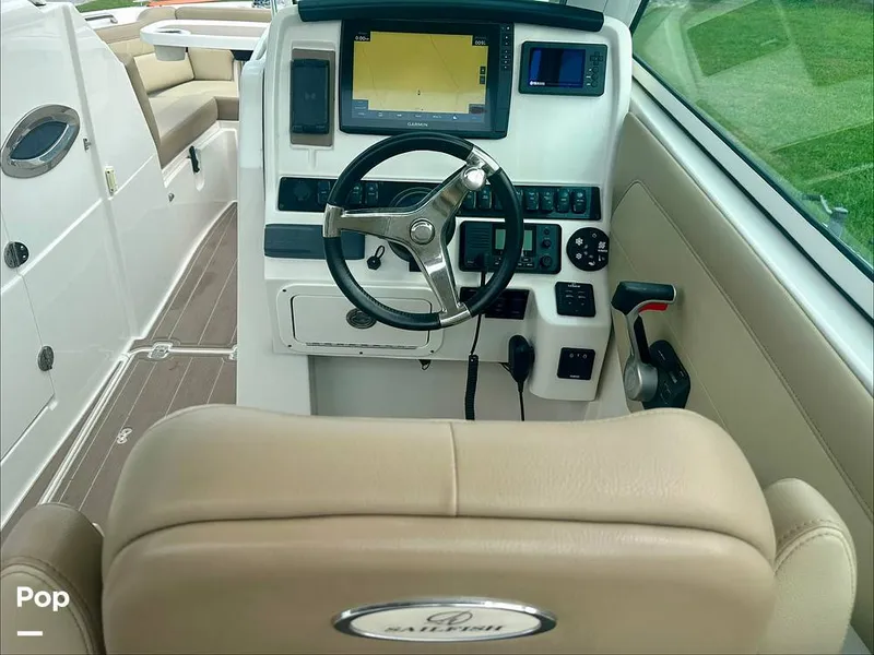 Slide: The Image of Sailfish 245DC 2021 - 16602500