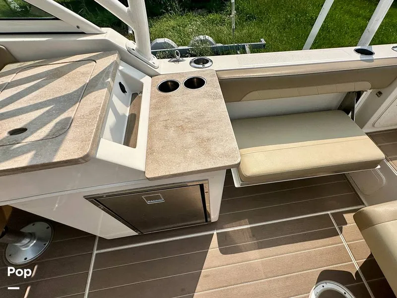 Slide: The Image of Fold Down Seats - 16601085