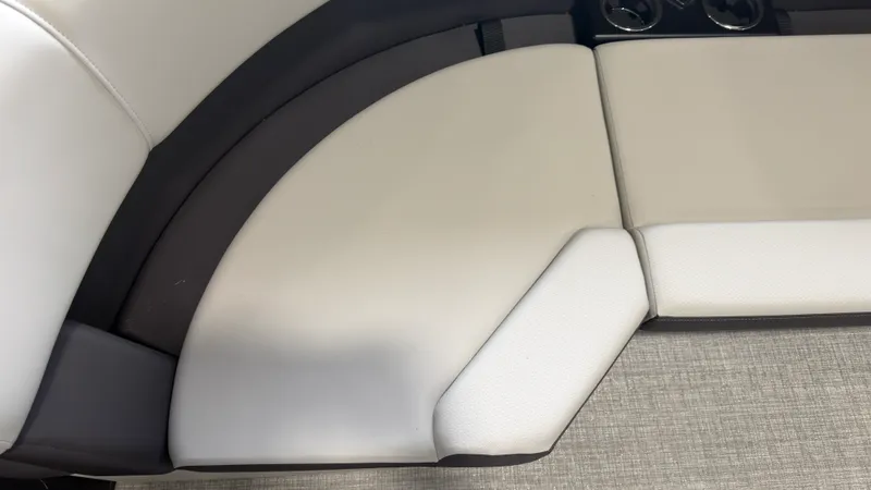 Slide: The Image of Harris 210 Cruiser 2025 - 20
