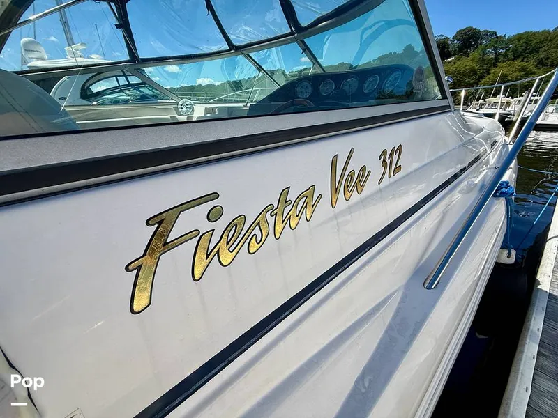 Slide: The Image of Rinker 312 fiesta vee 2003 - 16688413