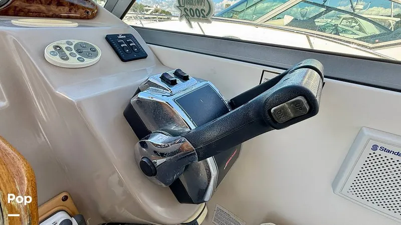 Slide: The Image of Rinker 312 fiesta vee 2003 - 16688428