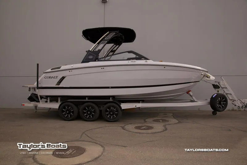 The Image of Cobalt Boats R6 SURF 2026 - 0