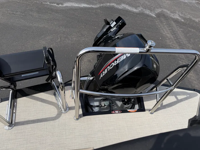 Slide: The Image of Harris 210 Cruiser 2025 - 16