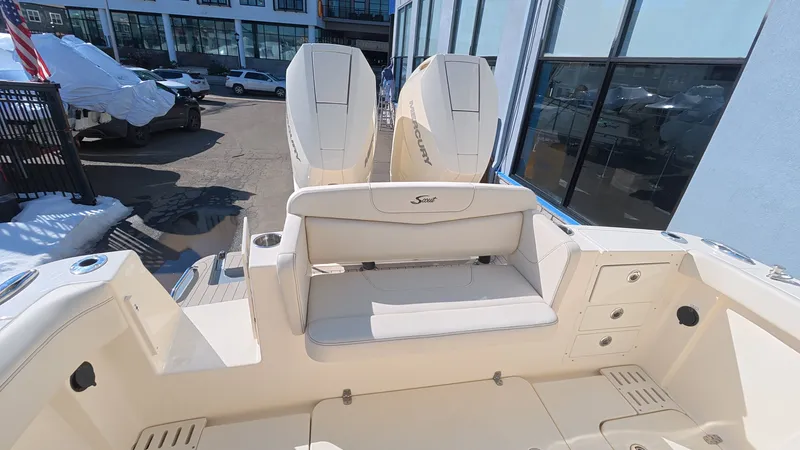 Slide: The Image of Scout 305 LXF 2026 - 13