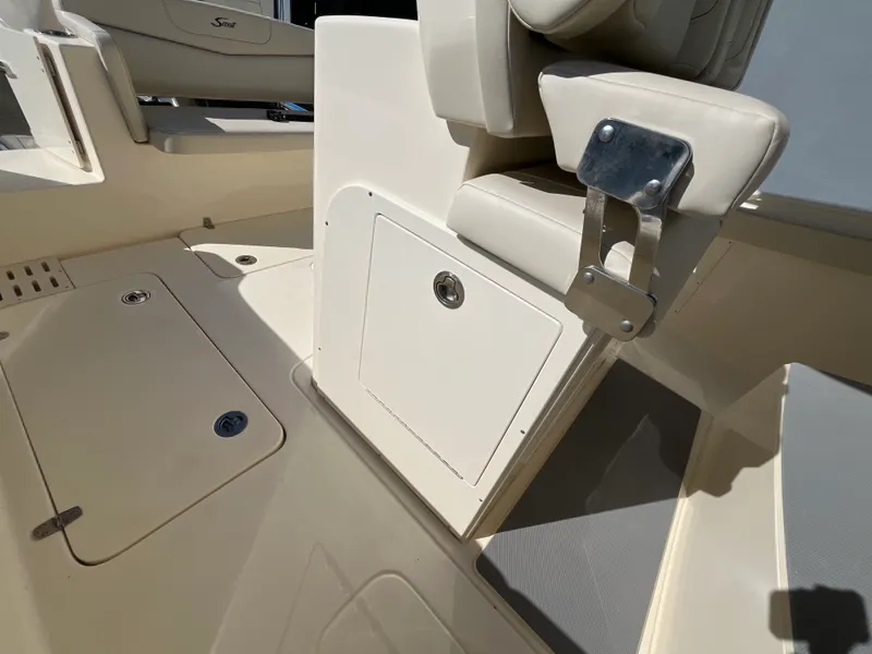 Slide: The Image of Scout 305 LXF 2026 - 21