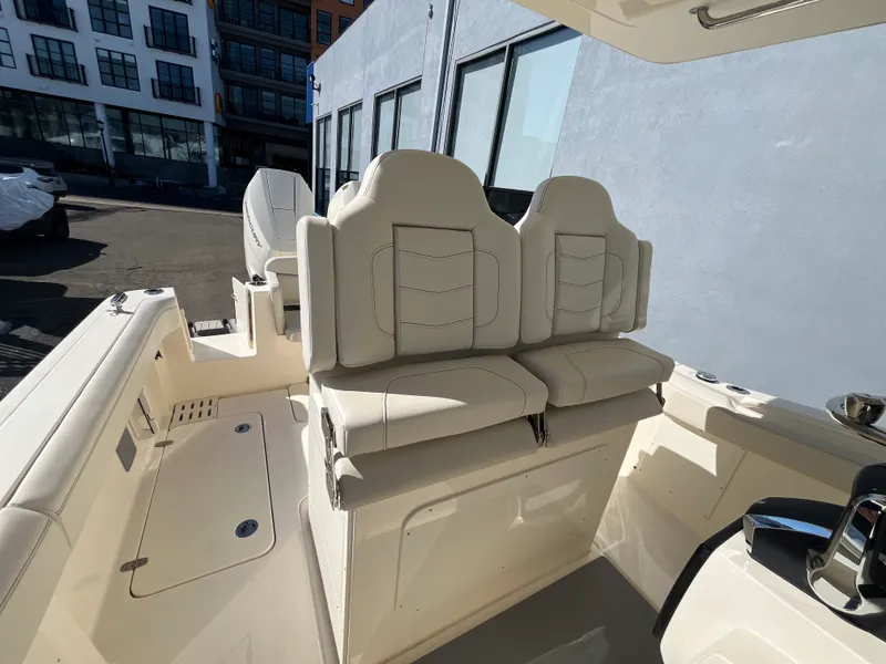 Slide: The Image of Scout 305 LXF 2026 - 23