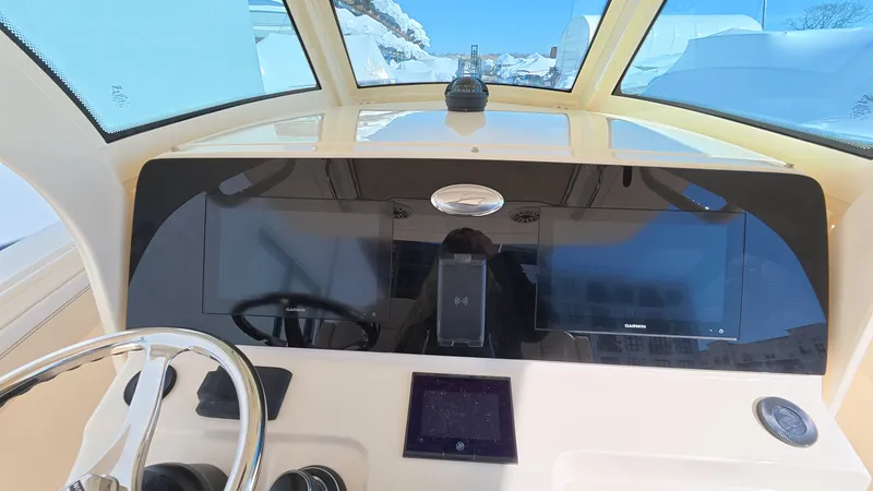 Slide: The Image of Scout 305 LXF 2026 - 28