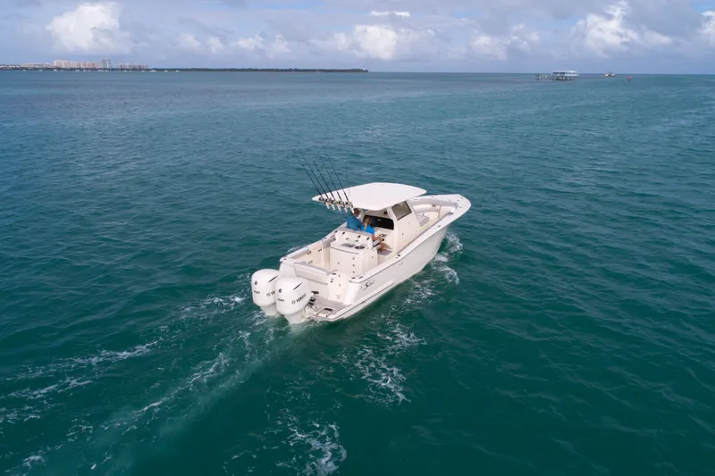 Slide: The Image of Scout 305 LXF 2026 - 3