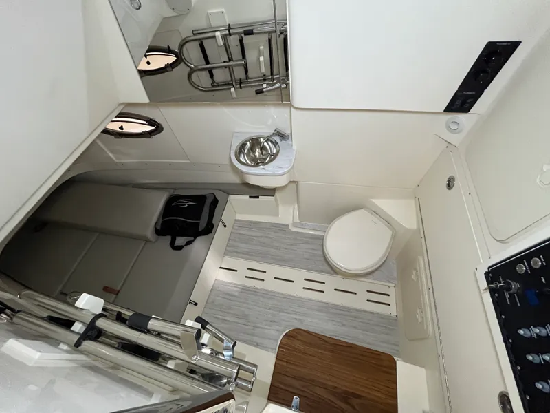 Slide: The Image of Scout 305 LXF 2026 - 36