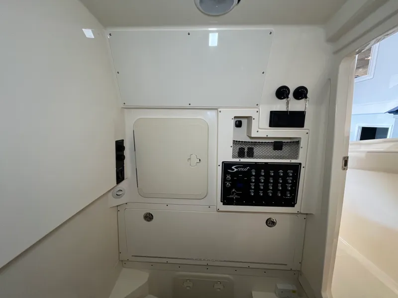 Slide: The Image of Scout 305 LXF 2026 - 38